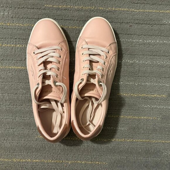 Tommy Hilfiger women's leather sneakers Size 7.5 - Picture 4 of 8
